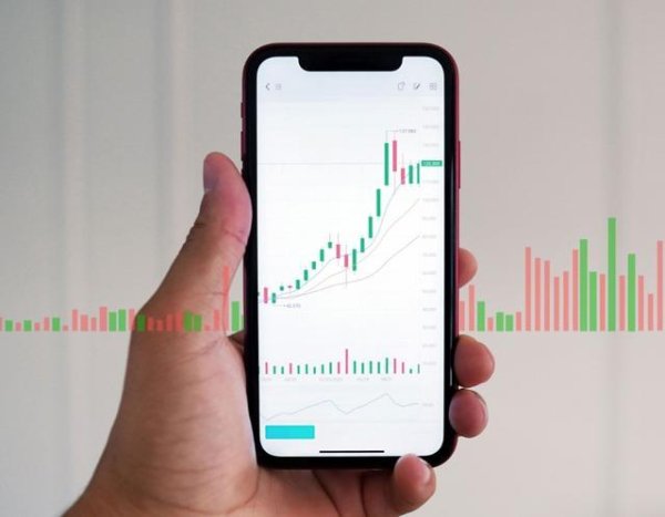 汇成股份：3日累涨超30%，公司生产和销售等业务情况没有出现大幅波动