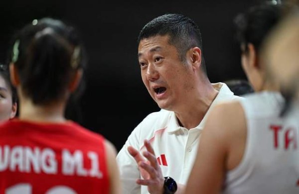 赵勇执教能力得到广泛认可，女排发球侵略性提高，二换三战术出彩