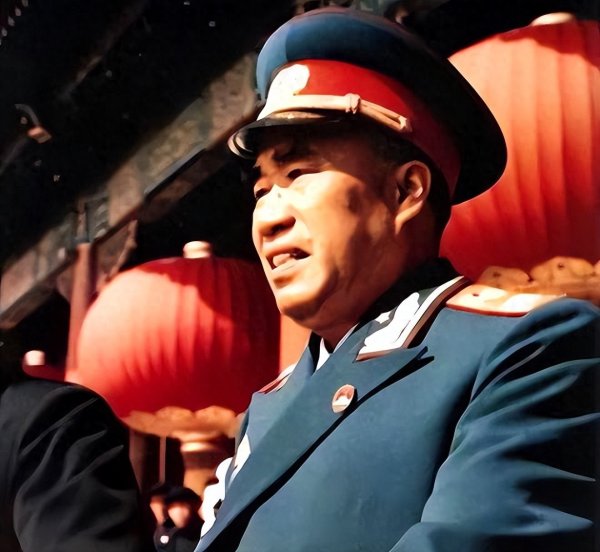 在五大书记中, 朱德有八个“第一”和“唯一”