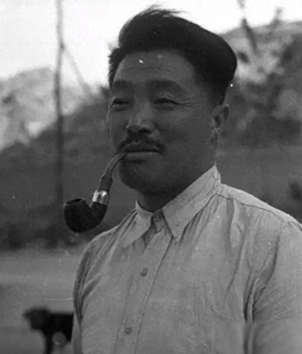 18岁就是师政委, 55年授衔时仅为少将, 他这一生都受了哪些委屈?
